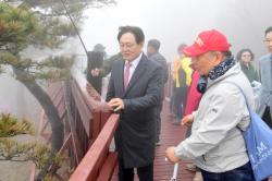 강화군, 고려산 진달래 꽃구경 행사 앞두고 `막바지 점검`