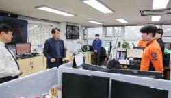하은호 군포시장, 신속한 구조활동 펼친 소방대원 격려 .. 철쭉축제 안전 대응도 당부