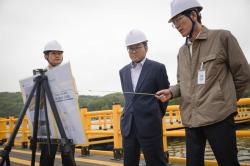 연천군, 백학호수 부잔교 임시 개통 앞두고 안전 점검