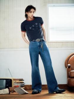 게스, 현진과 썸머 캠페인 공개