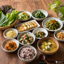 5월 한국형 비건 식단표, 나물·쌈·두부로 짜는 7일