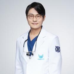 전악 임플란트 계획 시 고려되는 올온엑스, 구강 상태 확인 우선