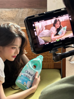 제품이 아니라 감정을 파는 아이돌 광고 – 아이돌 광고의 심리 구조