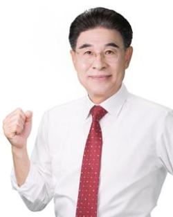 이응우 후보 “국방가족 행복도시 및 생활밀착형 복지인프라 구축” 공약 발표 “군인과 가족, 시민이 함께 행복한 대한민국 대표 민·군 상생 복지도시 계룡””