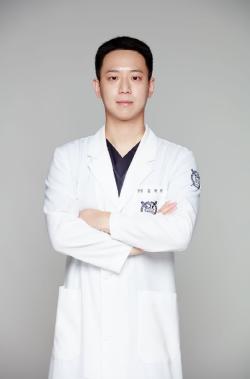 첫인상 영향 주는 앞니, 레진 빌드업 전 진단 필요