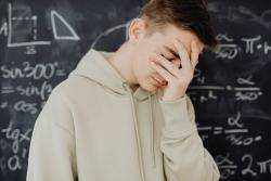 "좋은 대학 안 갈 거야?" 위험 신호도 막아선 말…아이들은 무너졌다