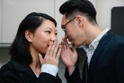 "연예인 얘기라 가볍게 생각했다"… 왜 우리는 타인의 비밀을 쉽게 흘릴까