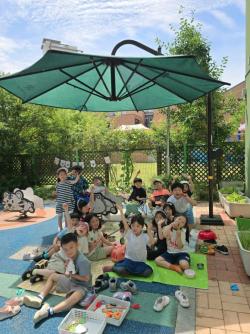 구로구, 어린이집 9곳에 폭염 차단 그늘막 설치