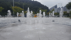 계룡시, 도심 속 시원한 물놀이 쉼터 운영  - 금암광장·음절어린이공원·수변공원 수경시설 7월 7일 본격 가동 -