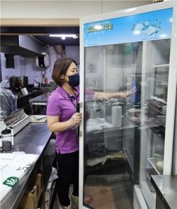 "여름철 식중독 꼼짝마"…관악구, 음식점 28곳 위생 진단 컨설팅 실시