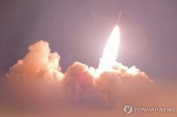 미·이란, 대규모 상호 타격 속 전면전 격화… 물밑 외교 채널도 가동