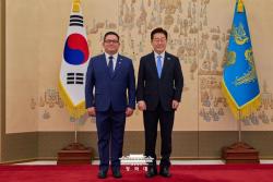 이재명 대통령, 신임 주한 상주대사 8명으로부터 신임장 제정받아