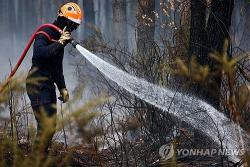 서유럽 재침습한 폭염, 프랑스·스페인 산불 현장 ‘최대 위기’