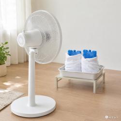 선풍기 뒤 아이스팩 ‘잠깐 냉풍’…본체에 묶으면 위험