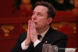 머스크, 중간선거 앞두고 공화당에 최소 1,400억 원 추가 투입…'아메리카팩' 전격 재가동