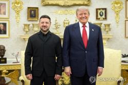 "러 본토 타격에 스타링크 허용하라"…젤렌스키, 트럼프에 전격 요청