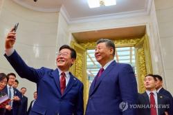 시진핑, 李대통령에 축전 보내 "중요한 이웃…관계발전 중시"