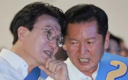 대화 나누는 민주당 김민석·정청래 당 대표 후보
