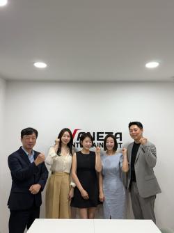 제이드, 배네타와 전속 셀러 계약