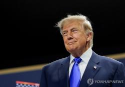 트럼프, 공화당 중간선거 승리 시 전 성인에 5천 달러 ‘트럼프 배당금’ 공언