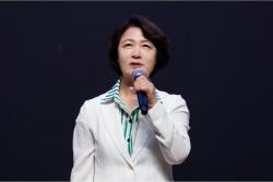 추미애 “경기도 예산 애초 9개월치뿐”…산후조리비 삭감 논란에 ‘재정난’ 정면 반박