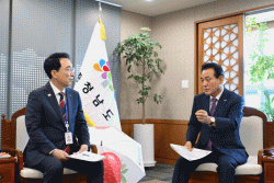 백성현 논산시장, 박수현 충남도지사 만나 주요 현안 협력 요청  -국방산업 현안 2건 비롯해 주민 숙원·지역 의료환경 개선 등 4개 과제 협력 요청-