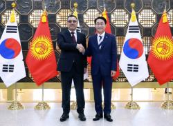 조정식 국회의장, 사디르 자파로프 키르기스스탄 대통령과 회담