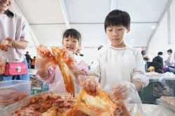 (사진)김장철엔 역시 강경젓갈! 젓갈의 깊은 맛을 담다