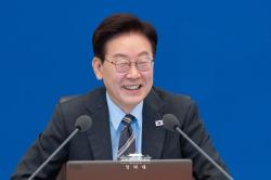 이재명, 검찰개혁 강경론에 “무책임한 극단주의”…적 아닌 아군 공격하나, 여권 내 논란도